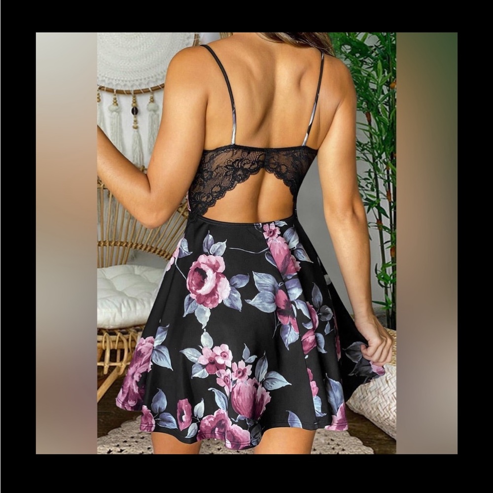 Floral Lace Splicing Open Back Mini Dress